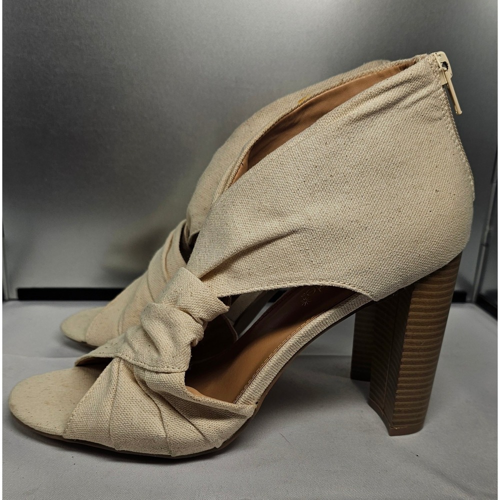 Ellie Peep Toe Block Heels Sz 9 Natural Beige Zip Up Back Casual #333 - Picture 6 of 9